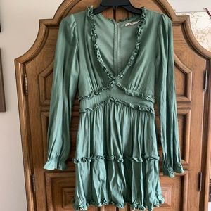 Cute green long sleeve dress